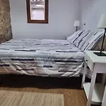 Tipica Casa De Piedra *