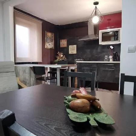 Tipica Casa De Piedra