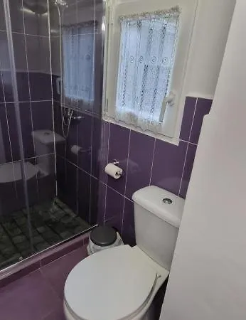 Tipica Casa De Piedra *