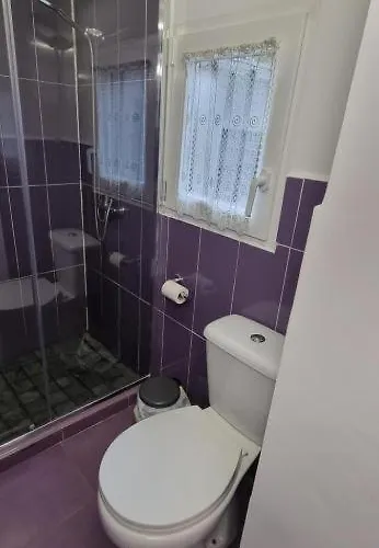 Tipica Casa De Piedra *