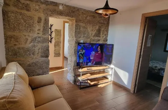 Tipica Casa De Piedra