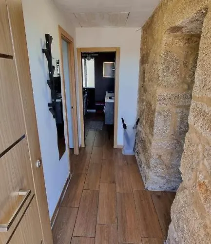 Tipica Casa De Piedra